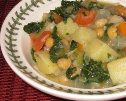Creamy Potato-Vegetable Stew With Kale & Garbanzo Beans