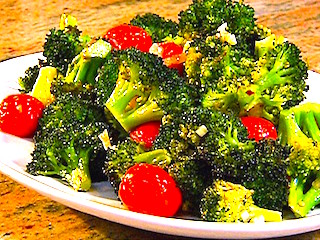 ROASTED BROCCOLI WITH CHERRY TOMATOES